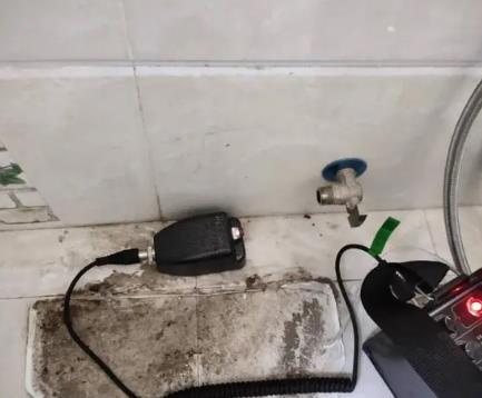 南岳屋顶漏水维修公司分享下卫生间漏水的危害及解决方法